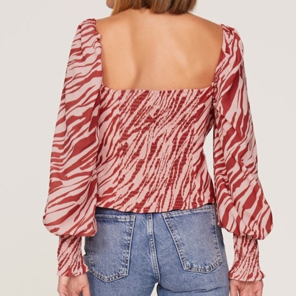 Slate & Willow Red Zebra Print Smocked Back Blouse Long Sleeve Women Size Small - Picture 4 of 8
